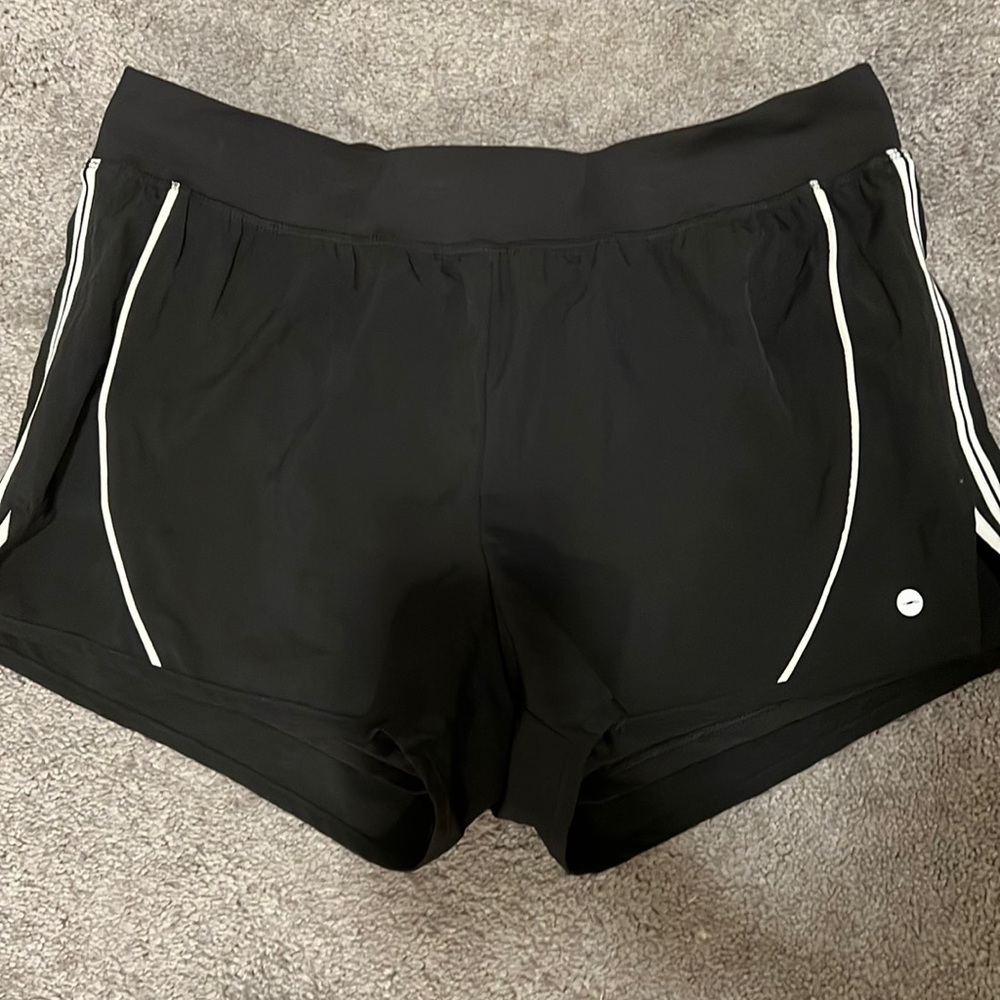 black lined athletic shorts